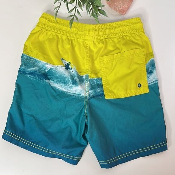 Old Navy swim Trunks.  Size boys large (10-12). - Picture 4 of 4